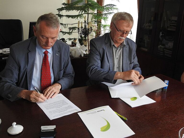 Podpisanie umowy dotyczącej utworzenia Krajowego Ośrodka Praktycznego Szkolenia oraz Transferu Wiedzy Rolniczej.